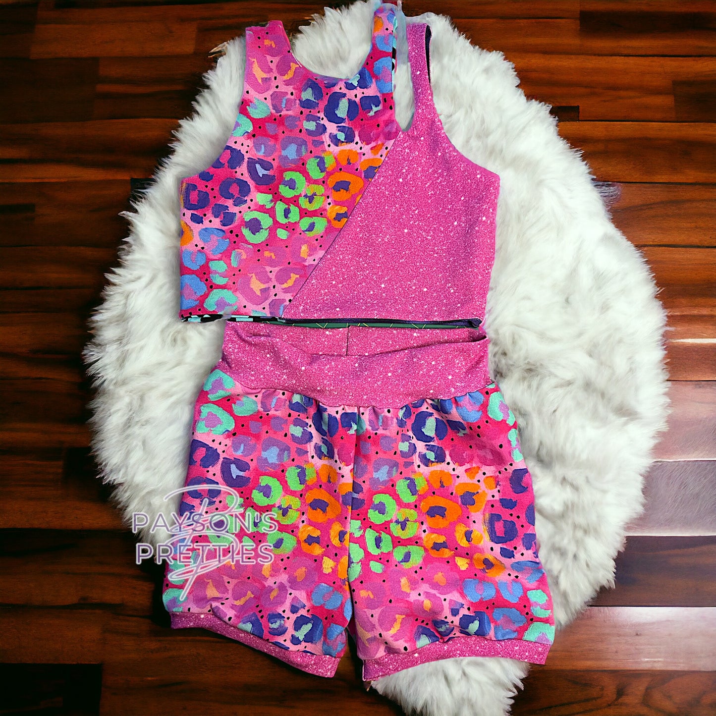 REVERSIBLE CHEETAH TOP coordinate shorts (2)